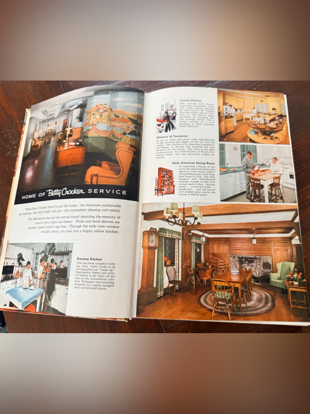 1950’s Vintage Betty Crocker picture cookbook - Picture 3 of 9